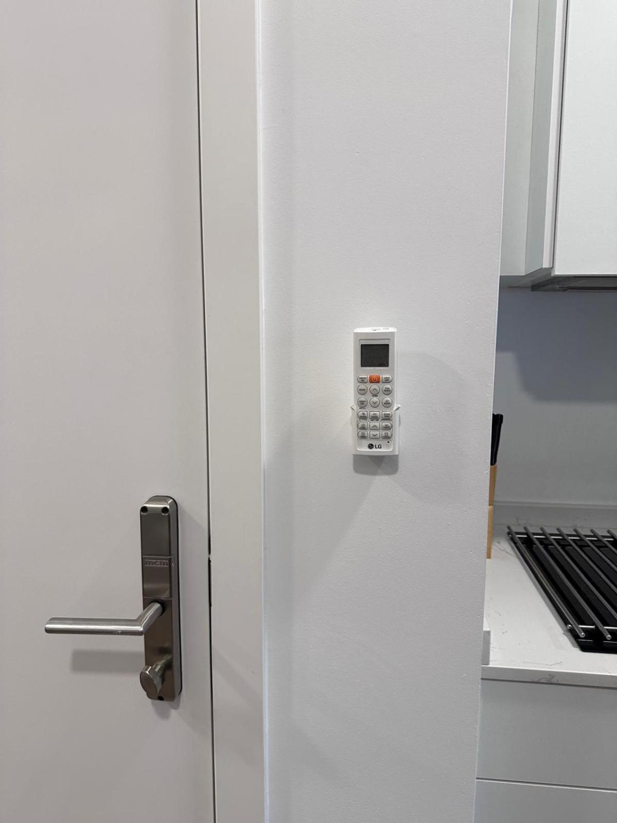 Lotus Suites Alicante Exteriör bild
